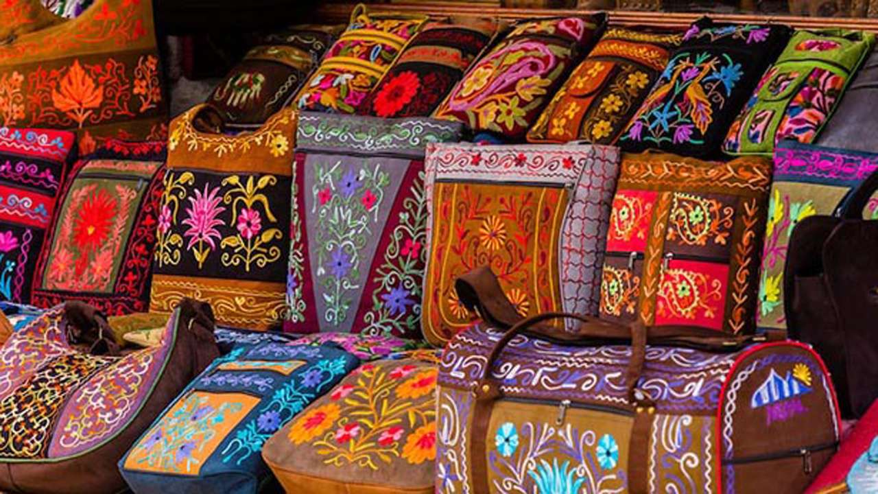 handicrafts-sector-clocks-25-68pc-growth-rmg-bangladesh